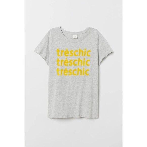 EUC H&M grey & mustard yellow “Tres Chic” print short sleeve t-shirt, L - Picture 1 of 8